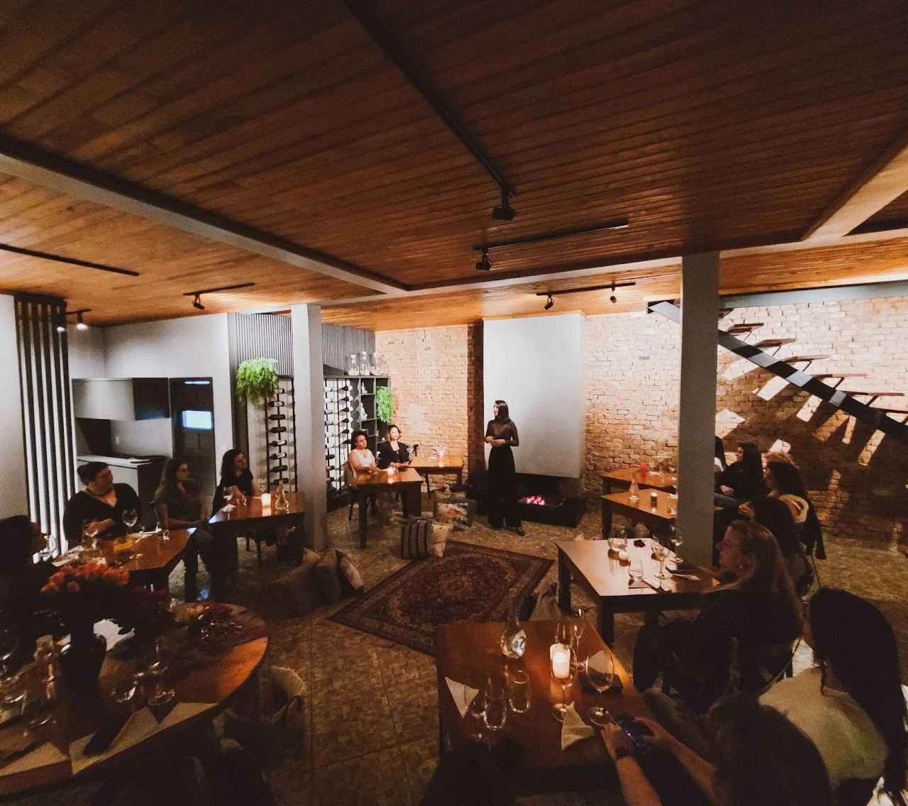 1º Encontro Harmonizado para Elas — Vinho Essência & Poder