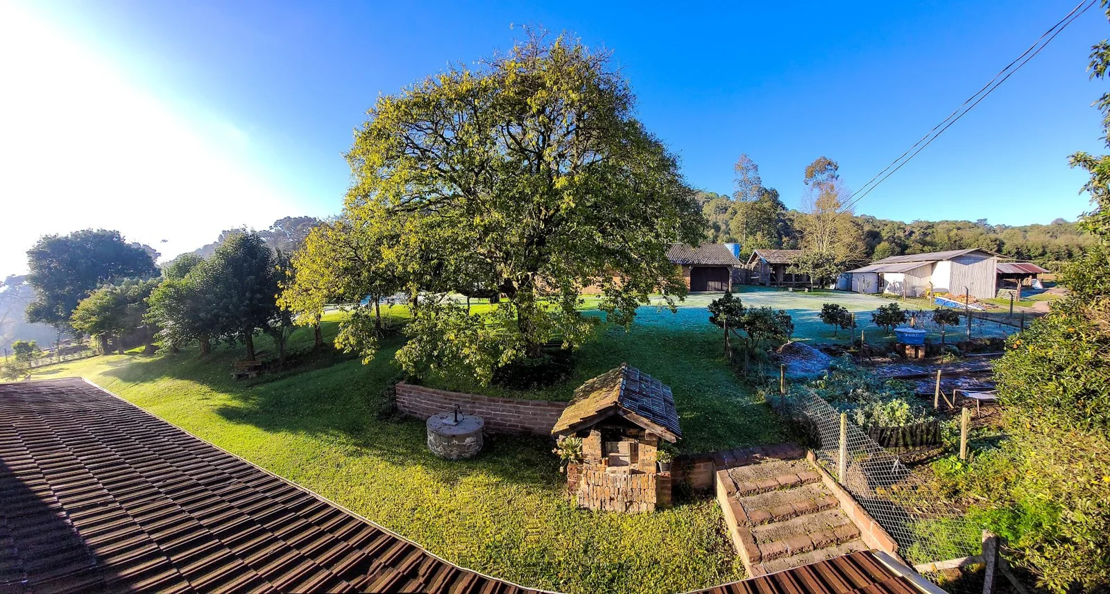 Hospedagem do Vers La Lune — espaço e natureza